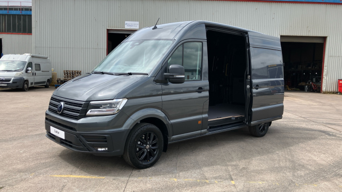 Volkswagen Crafter Cr35 Mwb Diesel Fwd 2.0 TDI 177PS Commerce Plus High Roof Van Auto - Image 41